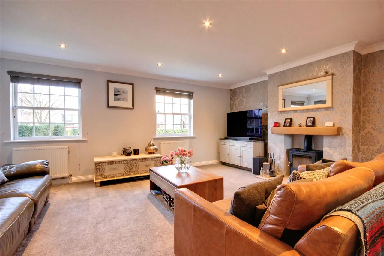 Monckton Rise, South Newbald, photo 9