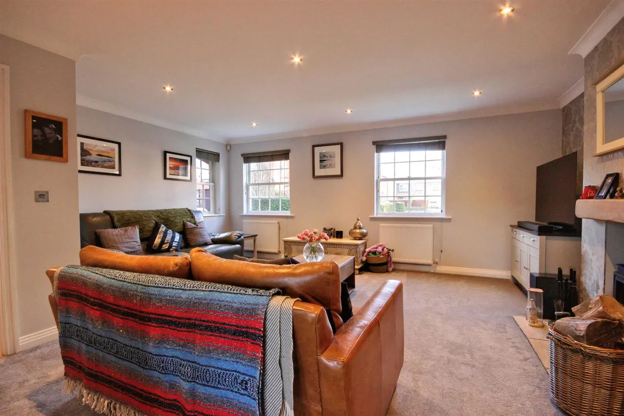 Monckton Rise, South Newbald, photo 10