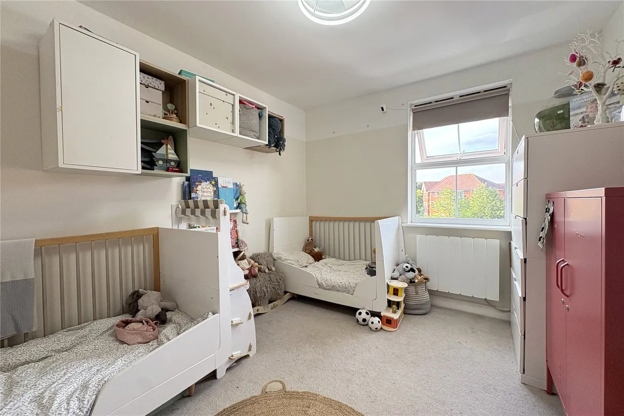 Bell Chase, Aldershot, Hampshire, GU11 3GZ, photo 9