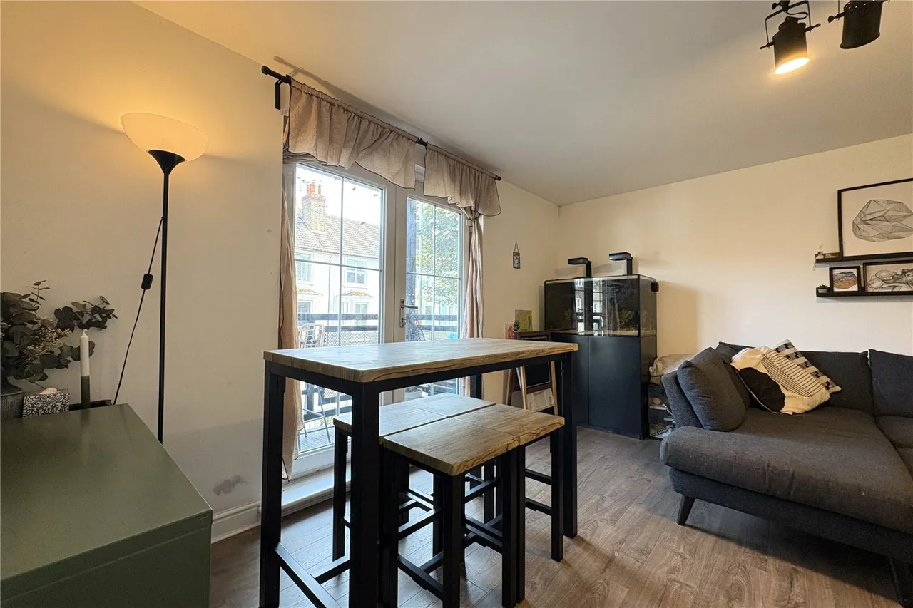 Bell Chase, Aldershot, Hampshire, GU11 3GZ, photo 10