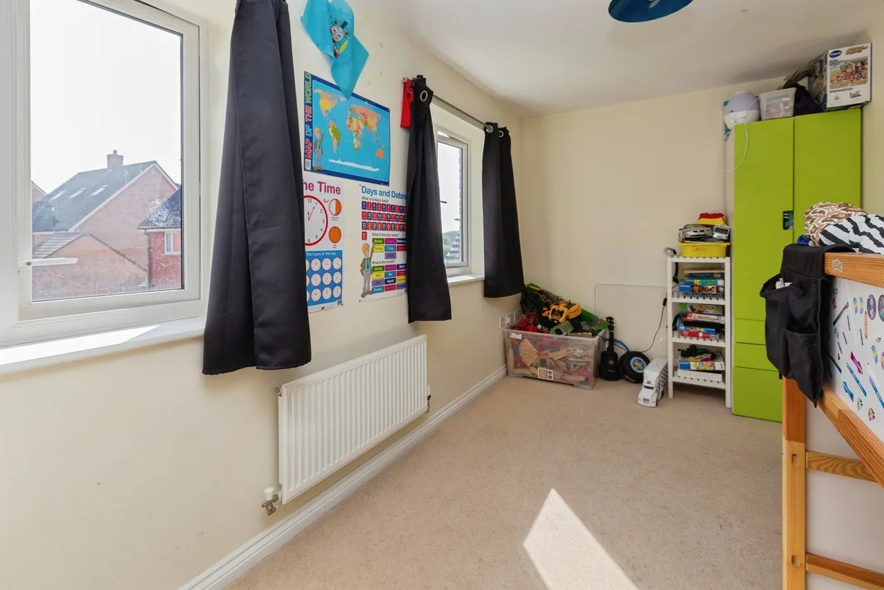 Conference Road, Aylesbury, HP18, photo 8