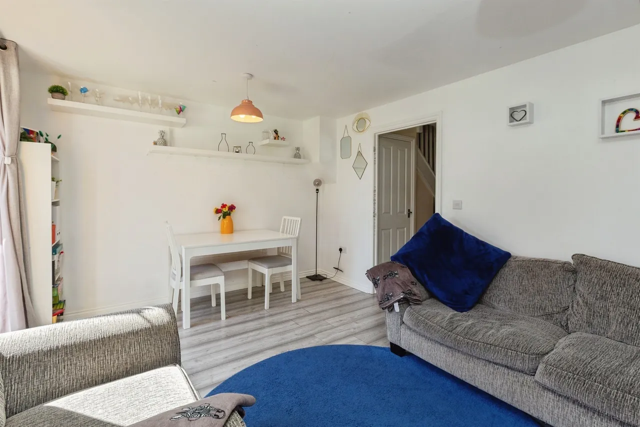 Conference Road, Aylesbury, HP18, photo 5