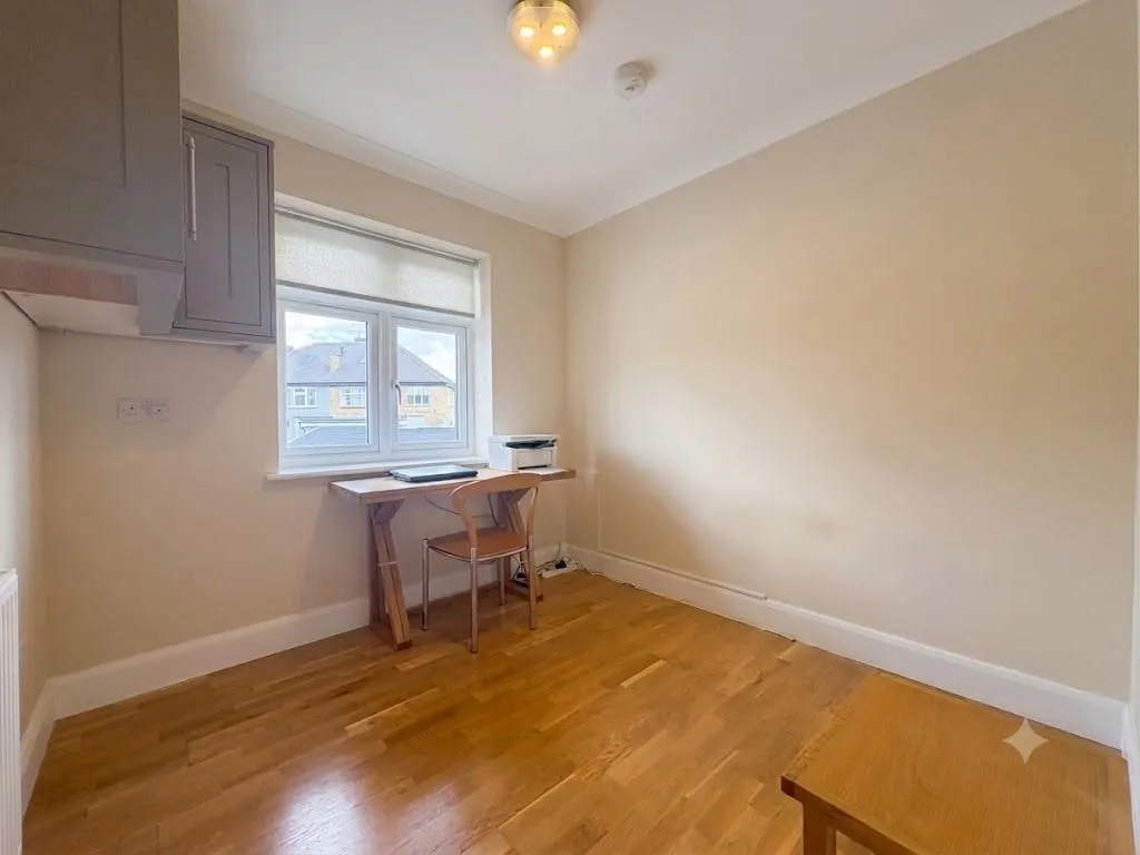 Devonshire Road, Mill Hill, NW7, photo 12