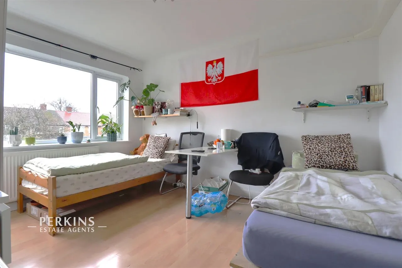 Welland Gardens, Perivale, UB6, photo 2