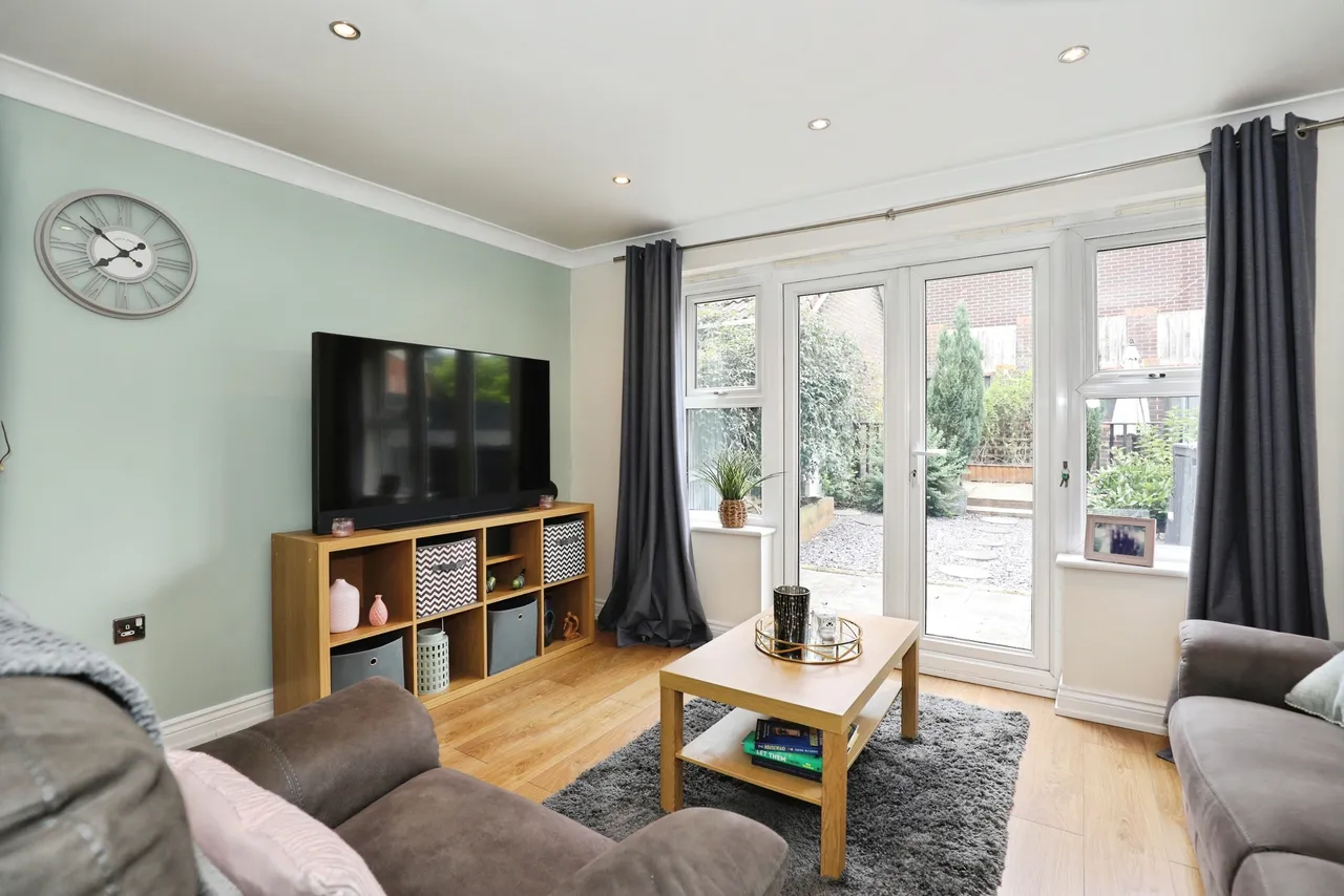 Emerald Way, Stoke-On-Trent, ST6, photo 3