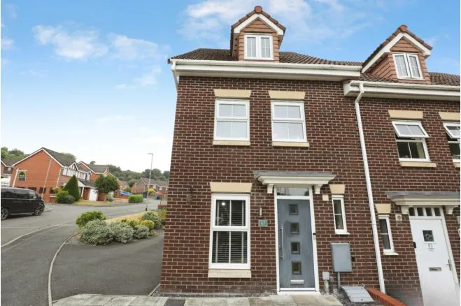 3 bed house for sale, Emerald Way, Stoke-On-Trent, ST6