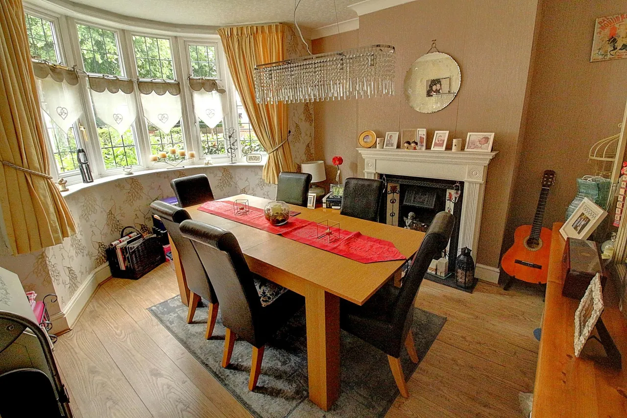 Higham Lane, Nuneaton, CV11, photo 5