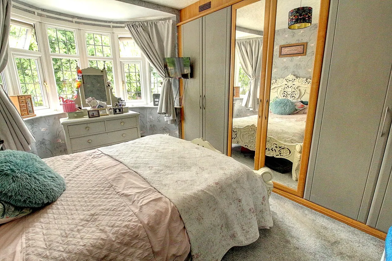 Higham Lane, Nuneaton, CV11, photo 8