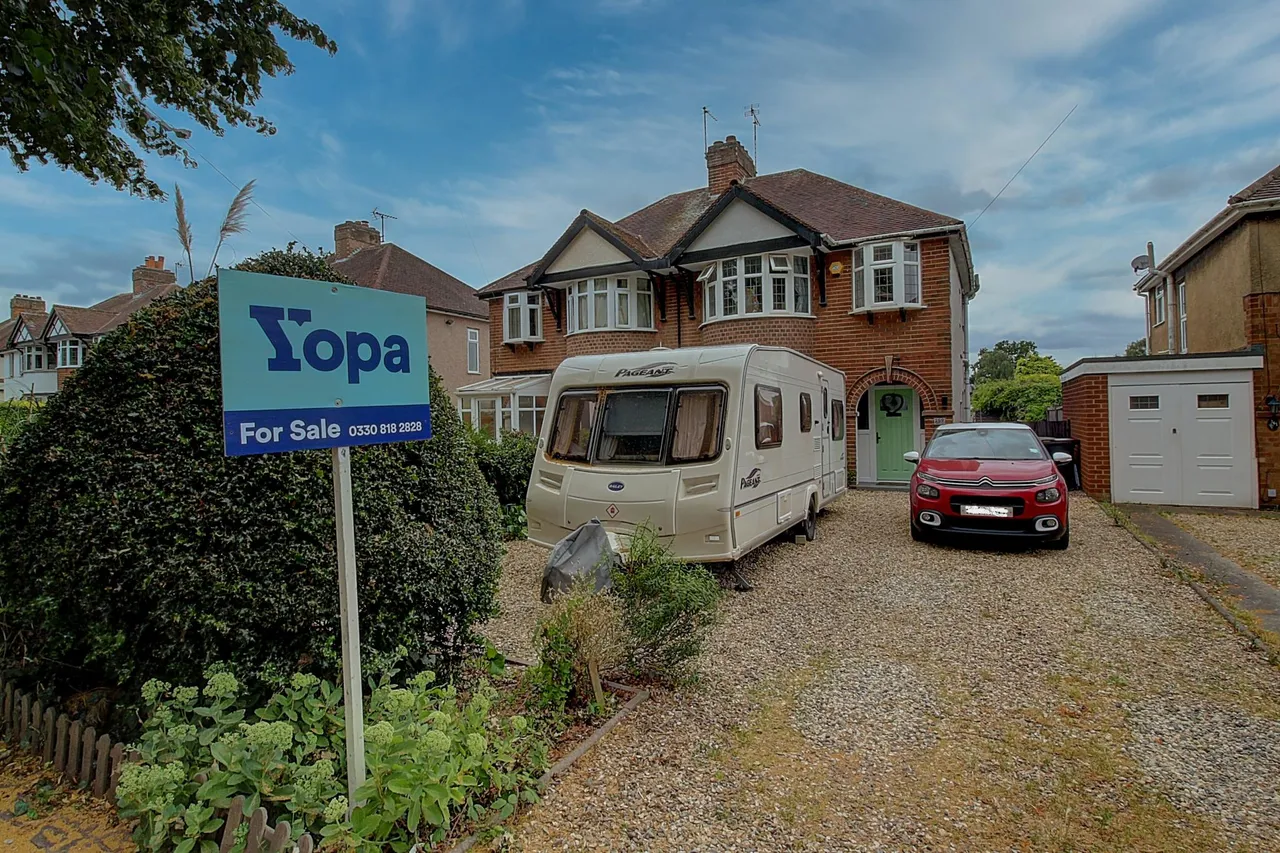 Higham Lane, Nuneaton, CV11, photo 14