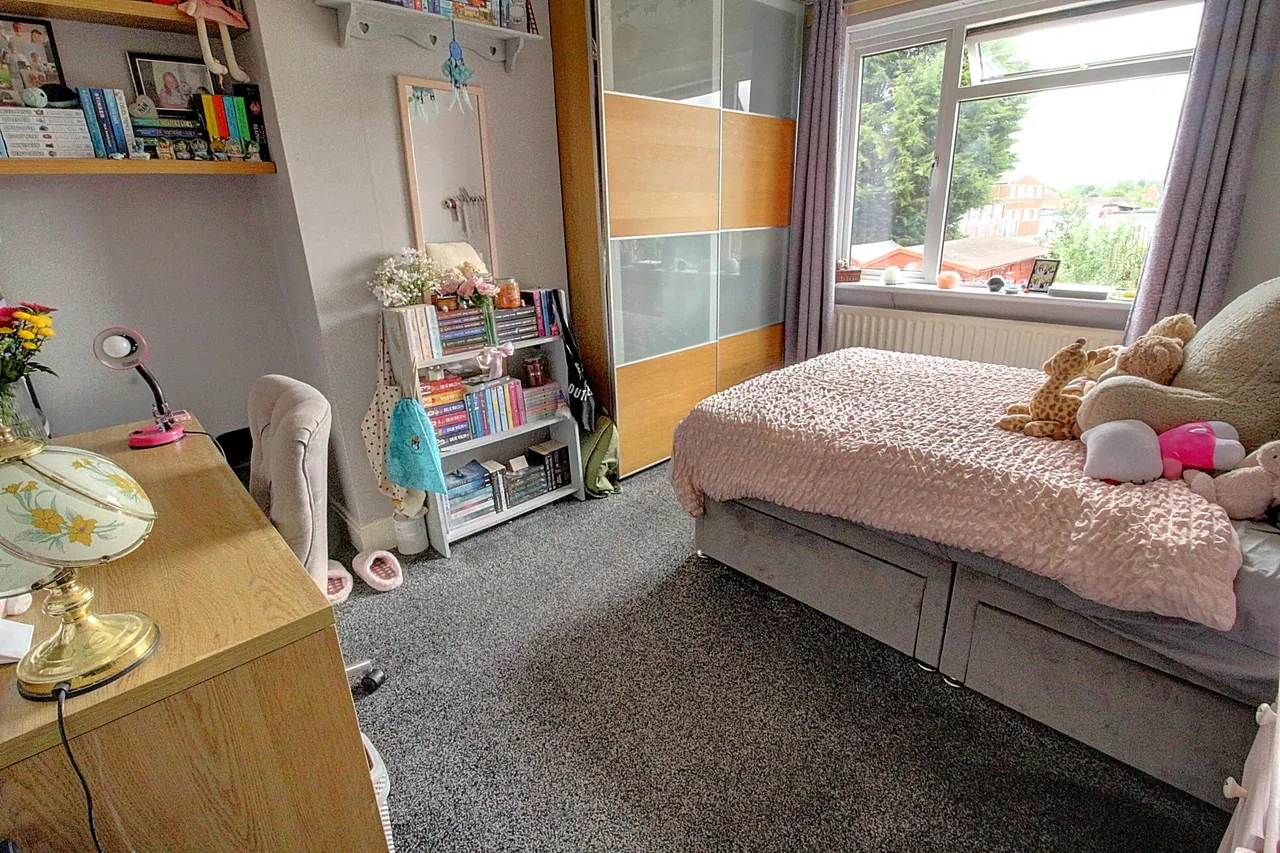 Higham Lane, Nuneaton, CV11, photo 9