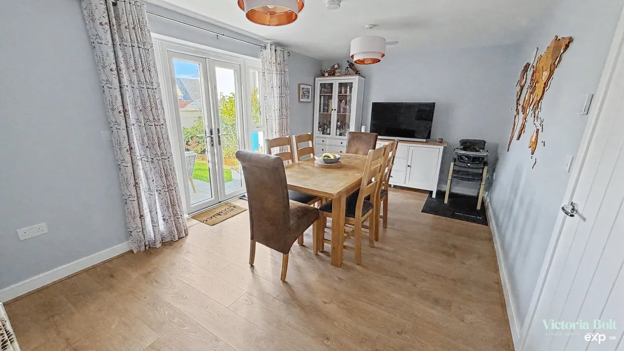 Titan Avenue, Sherford, photo 8