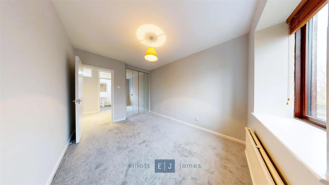 Savill Row, Woodford Green, IG8, photo 10