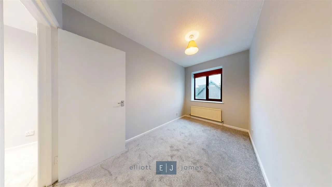 Savill Row, Woodford Green, IG8, photo 9