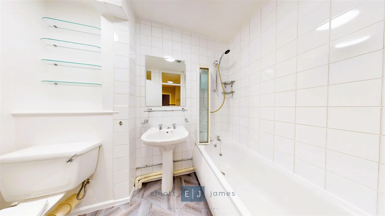 Savill Row, Woodford Green, IG8, photo 8