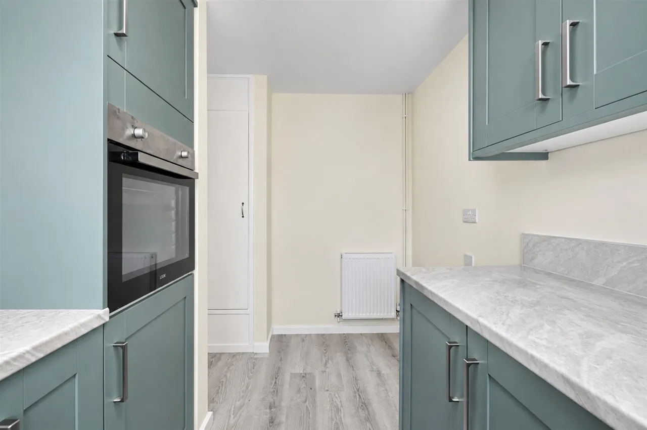 Ulldale Court, Chilwell, NG9, photo 6