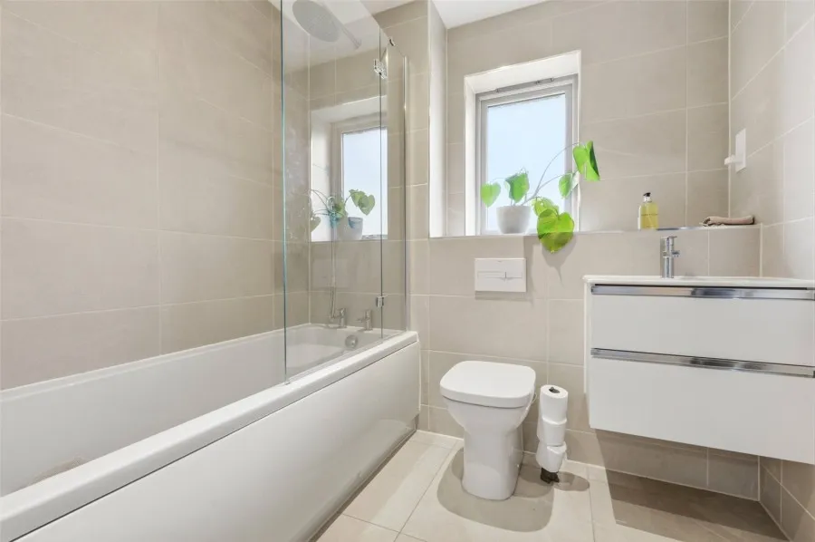 with 2 bedrooms in Steeple Bumpstead, Nr Haverhill, CB9, photo 12