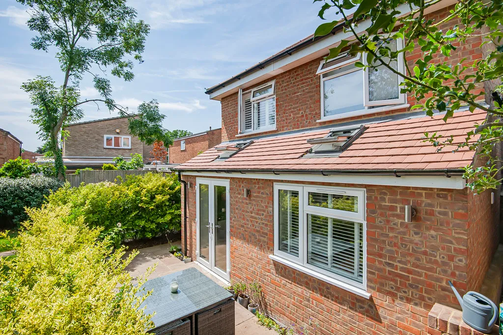 Swakeleys Road, Ickenham, photo 15