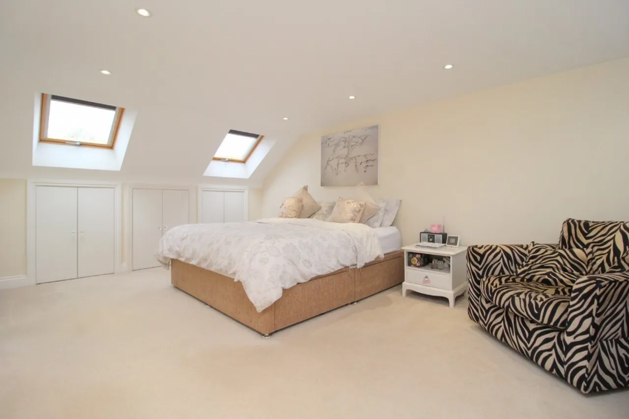 Woodthorpe Road, Ashford, photo 4