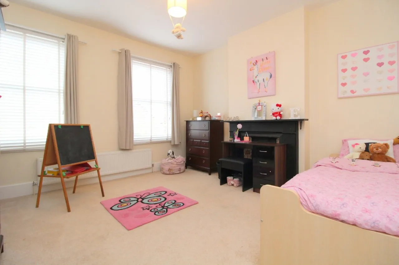 Woodthorpe Road, Ashford, photo 11