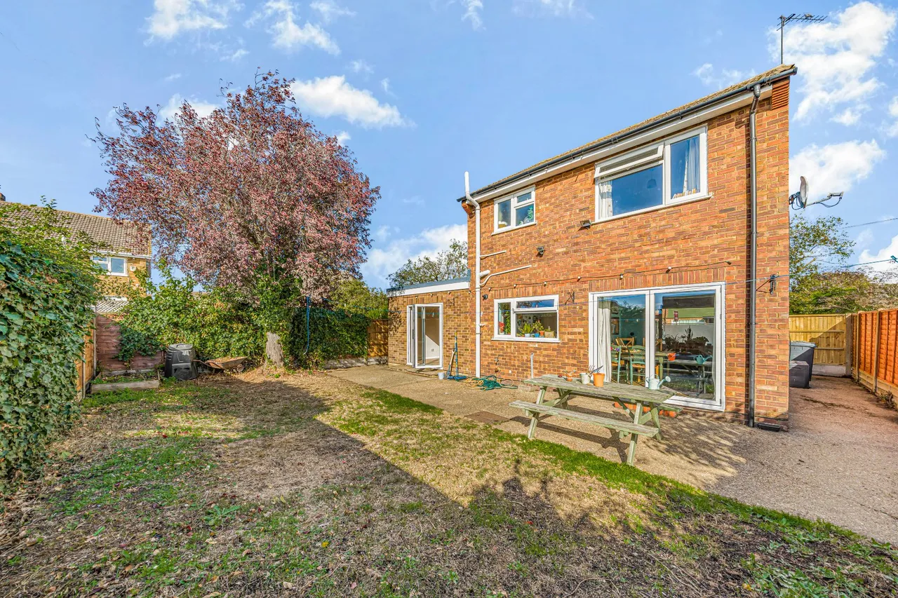 Hurtwood Road, Walton On Thames, KT12, photo 4