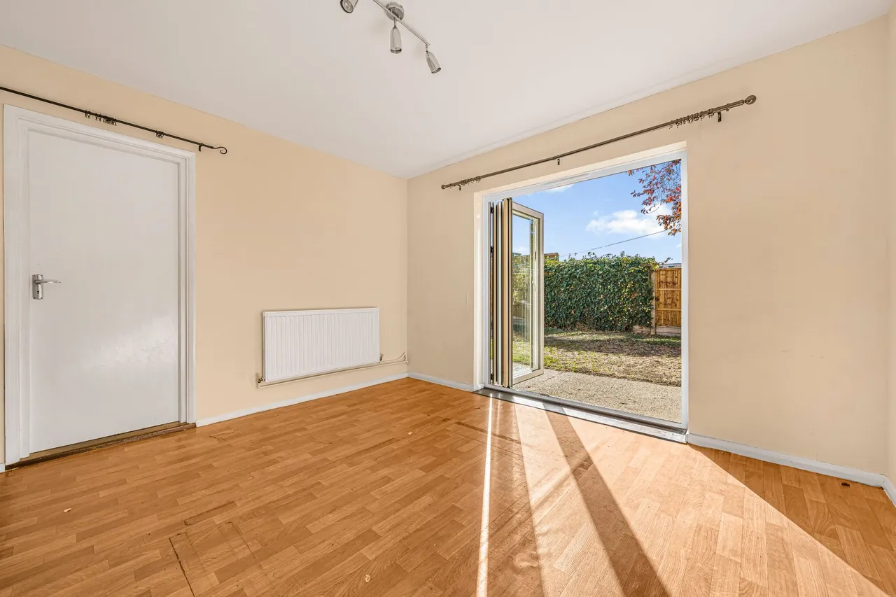Hurtwood Road, Walton On Thames, KT12, photo 10