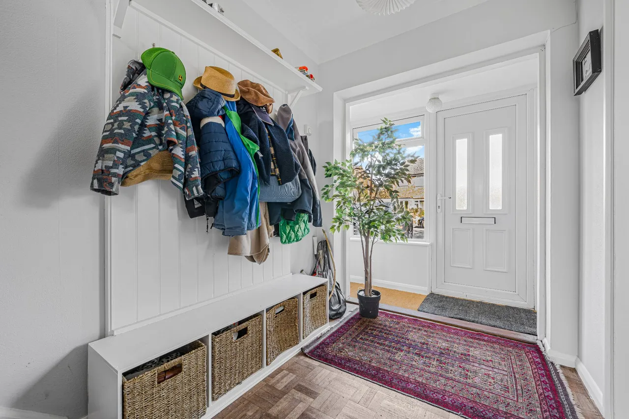 Hurtwood Road, Walton On Thames, KT12, photo 11