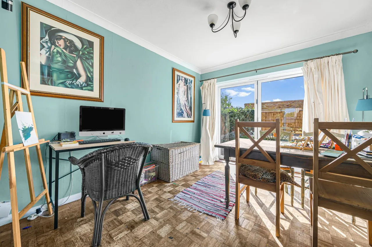 Hurtwood Road, Walton On Thames, KT12, photo 6