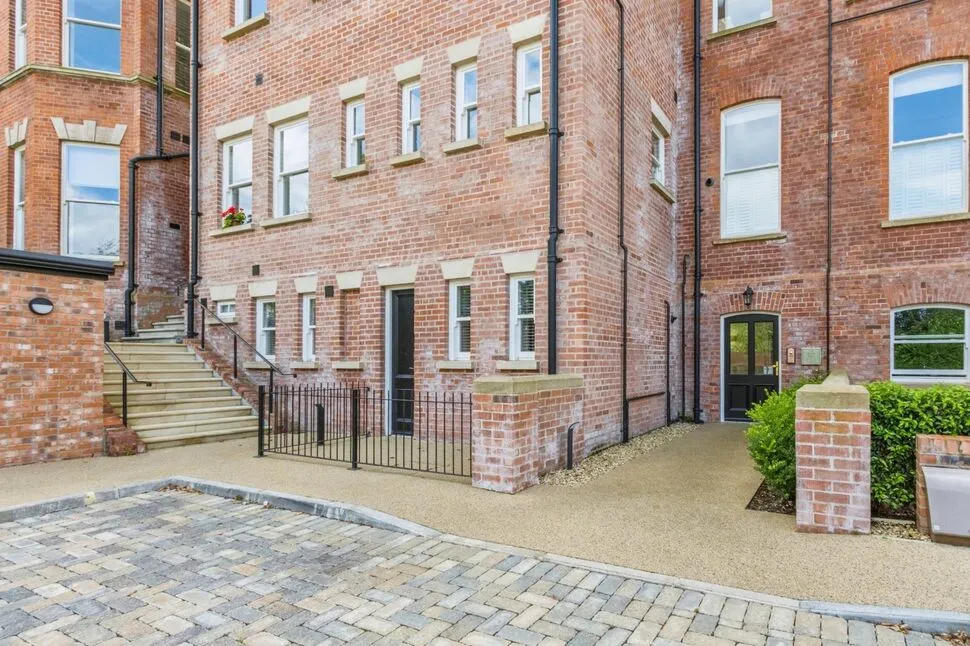 Lady Ishbel Boulevard, Belfast, BT8, photo 21