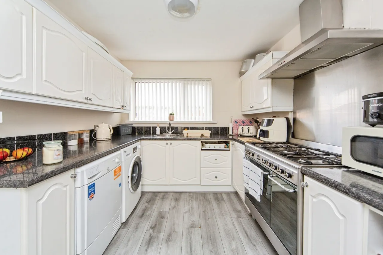 College Close, Prenton, CH43, photo 14