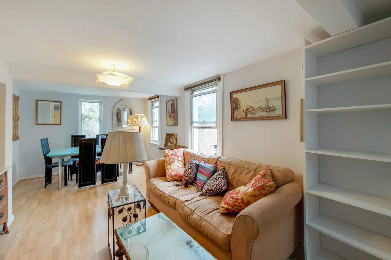 First Floor, 78 Meadow Road, London, photo 3