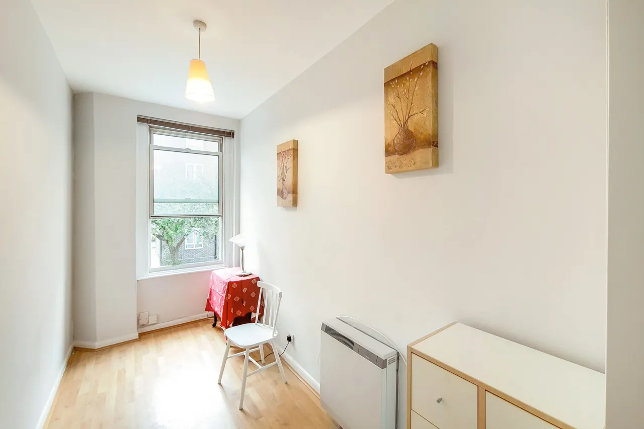First Floor, 78 Meadow Road, London, photo 5