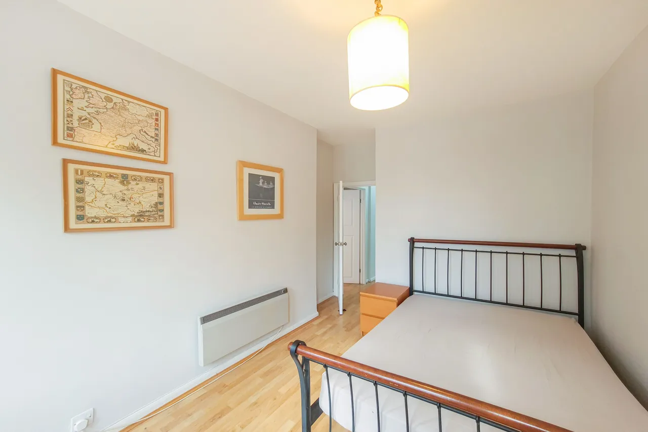 First Floor, 78 Meadow Road, London, photo 6