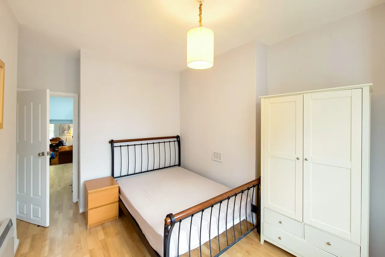 First Floor, 78 Meadow Road, London, photo 7