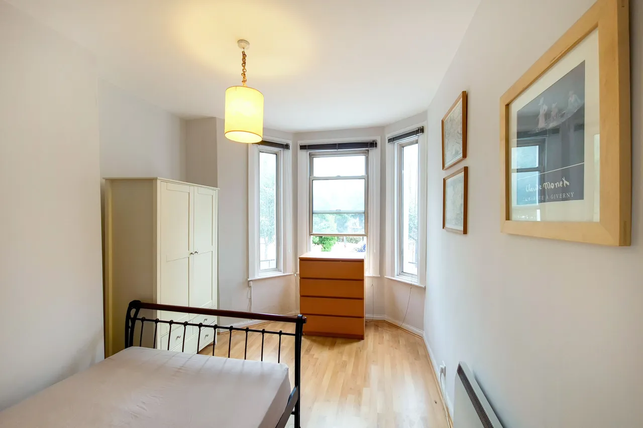 First Floor, 78 Meadow Road, London, photo 8