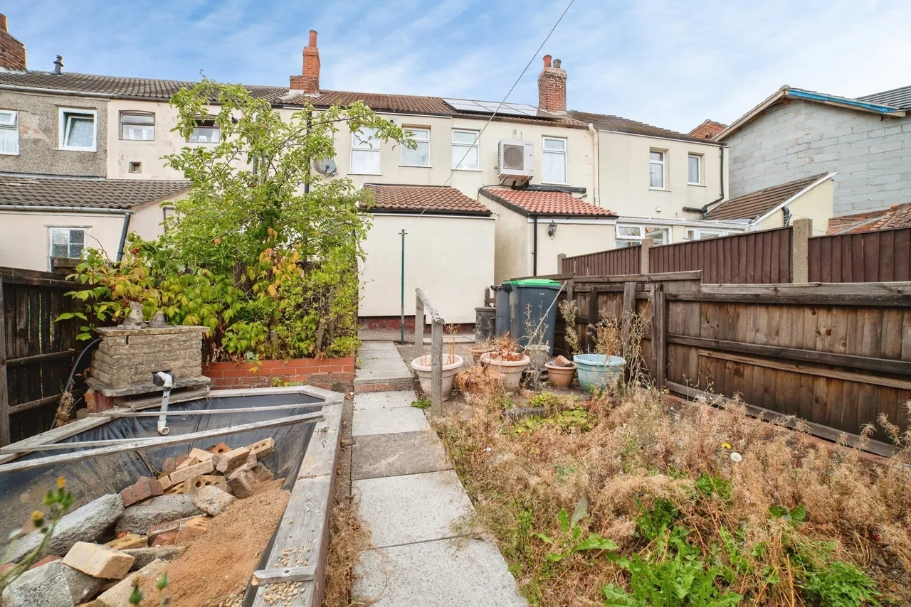 Market Place, Huthwaite, NG17, photo 12