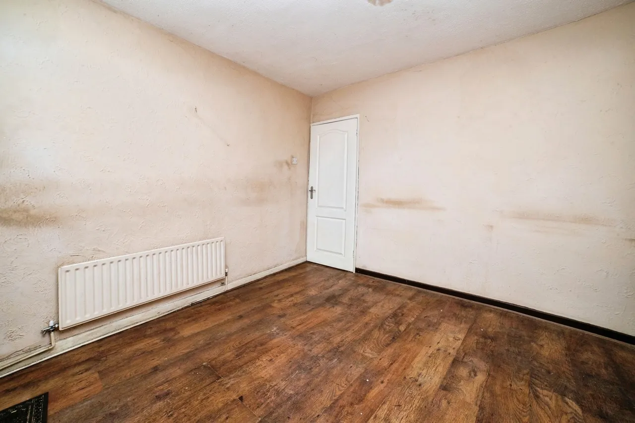Market Place, Huthwaite, NG17, photo 3