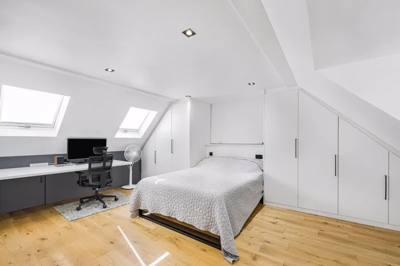 Reservoir Road, London, N14, photo 18