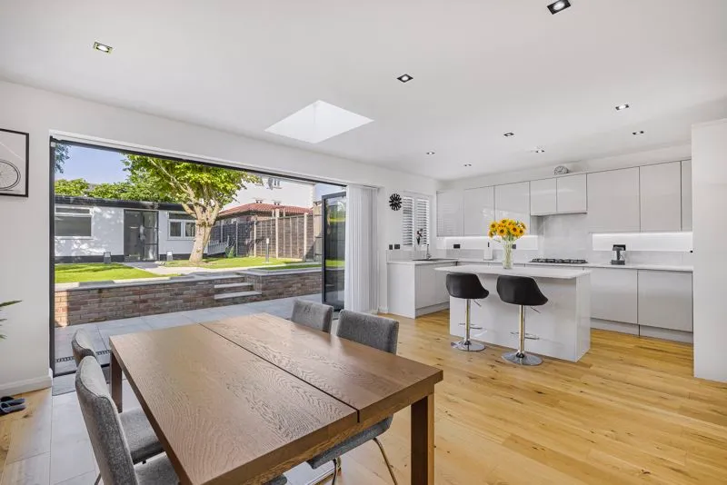 Reservoir Road, London, N14, photo 11