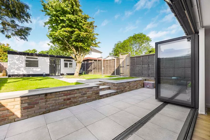 Reservoir Road, London, N14, photo 22
