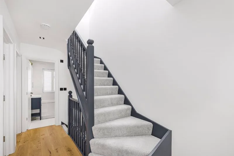 Reservoir Road, London, N14, photo 17