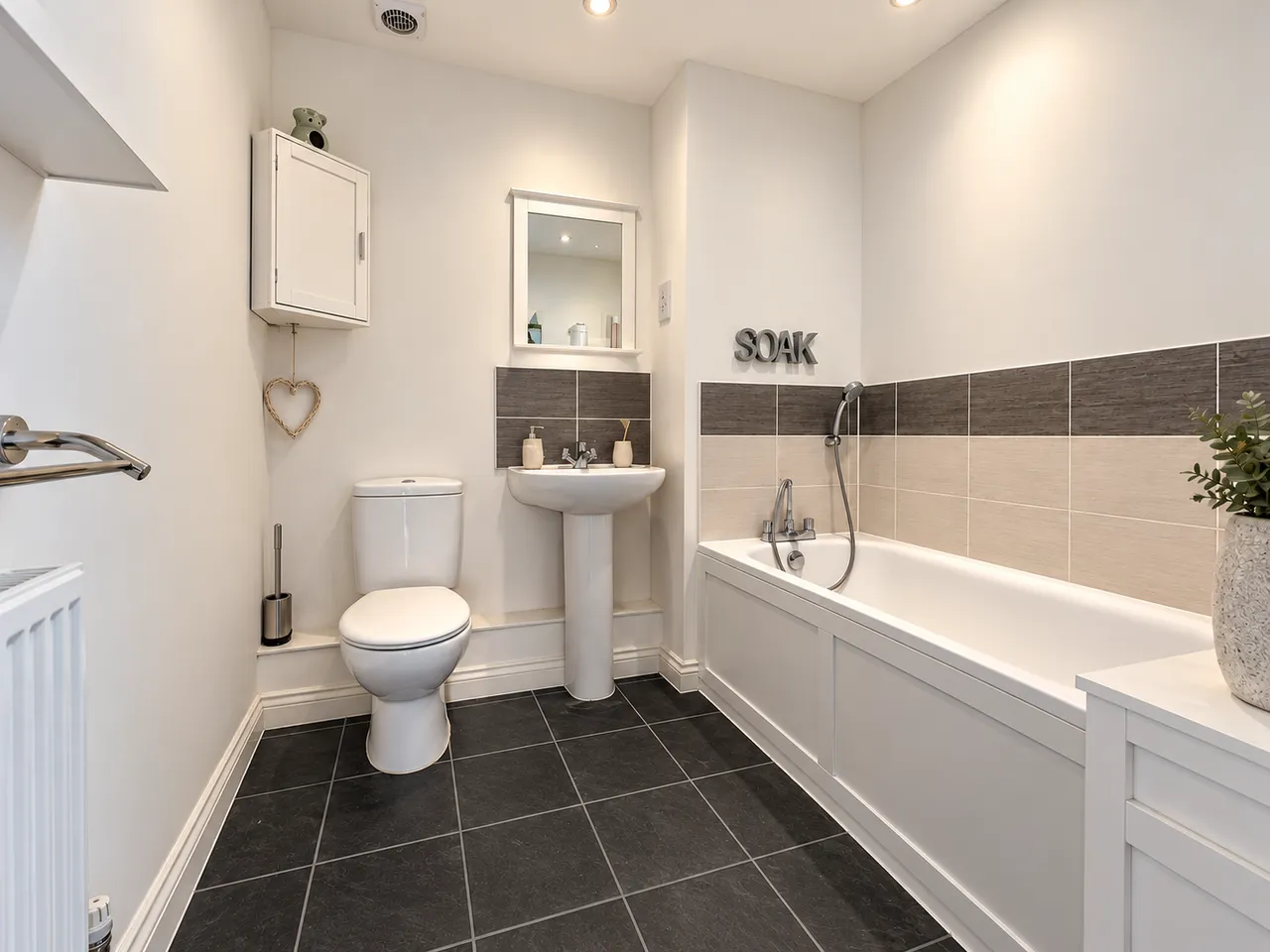 Ground floor apartment in Leybourne Chase, ME19, photo 7