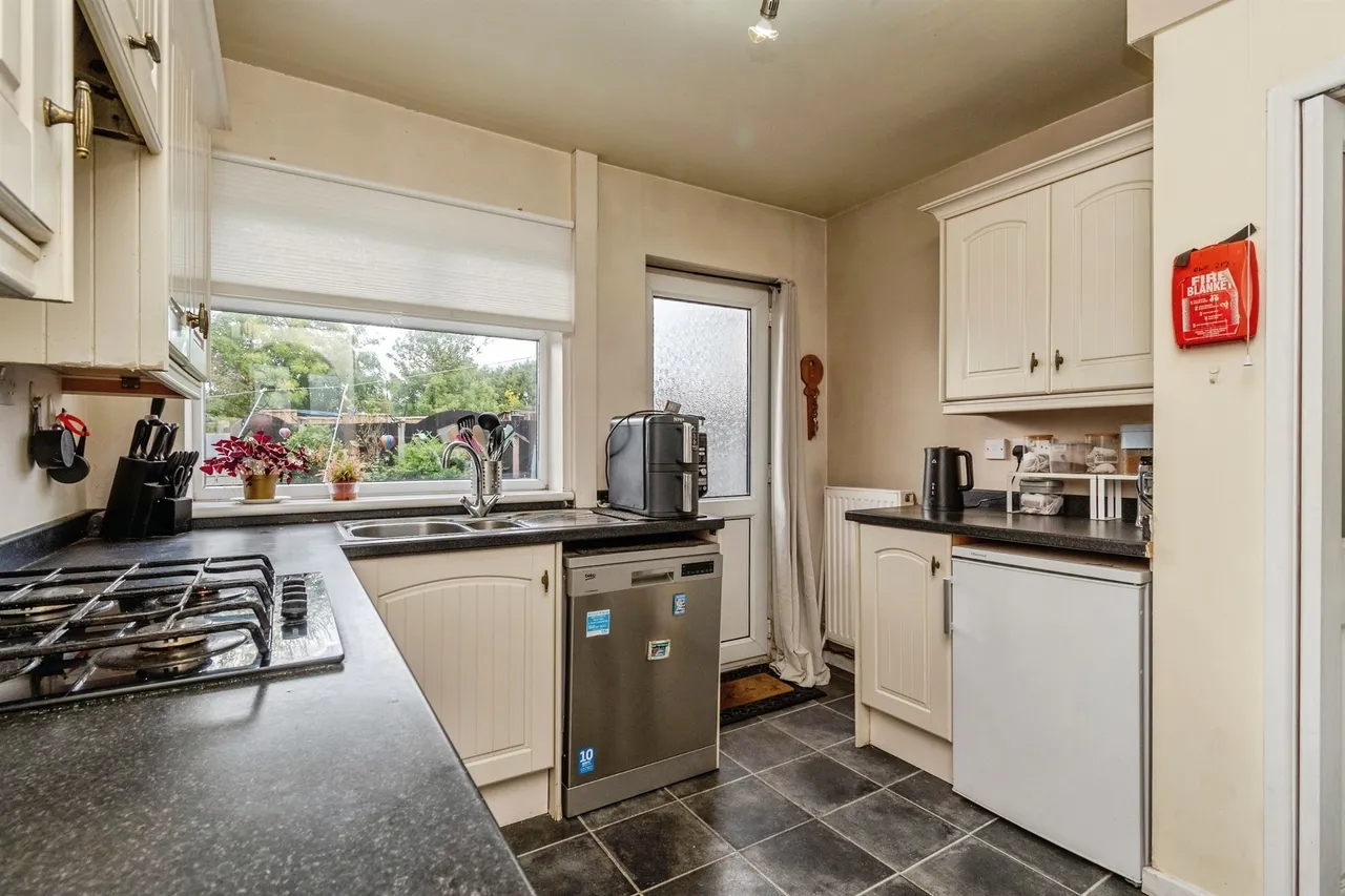 Meryhurst Road, Wednesbury, WS10, photo 4