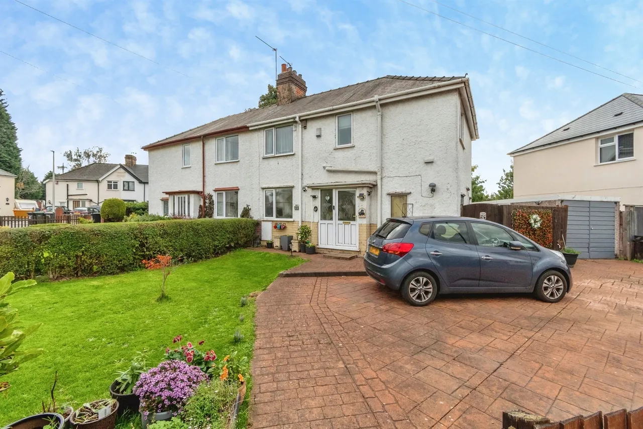 3 bed house for sale, Meryhurst Road, Wednesbury, WS10
