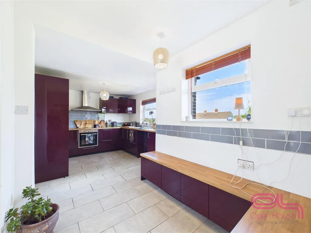 Goseley Avenue, Hartshorne, DE11, photo 11