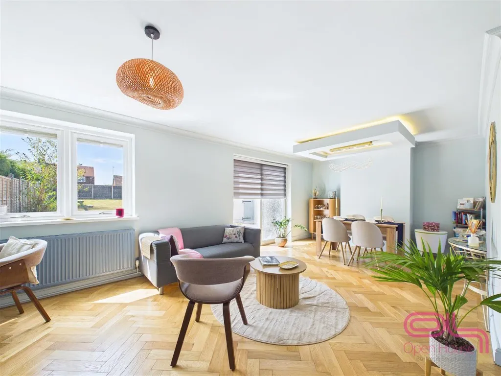 Goseley Avenue, Hartshorne, DE11, photo 6