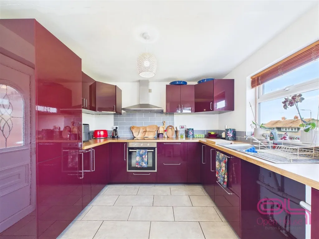 Goseley Avenue, Hartshorne, DE11, photo 13