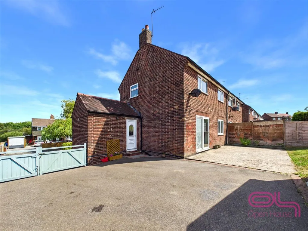 Goseley Avenue, Hartshorne, DE11, photo 2