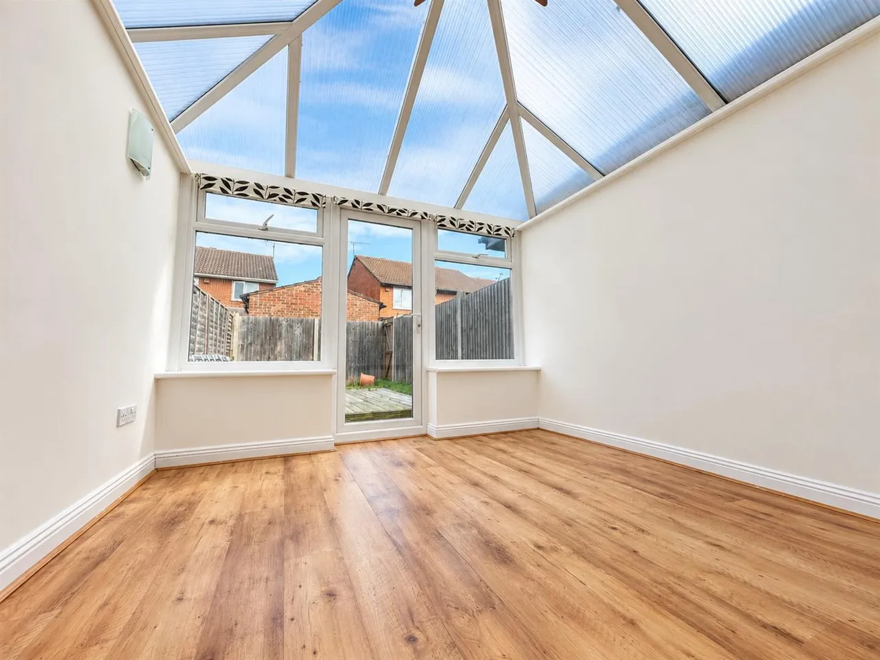 Cooper Way, Slough, photo 4