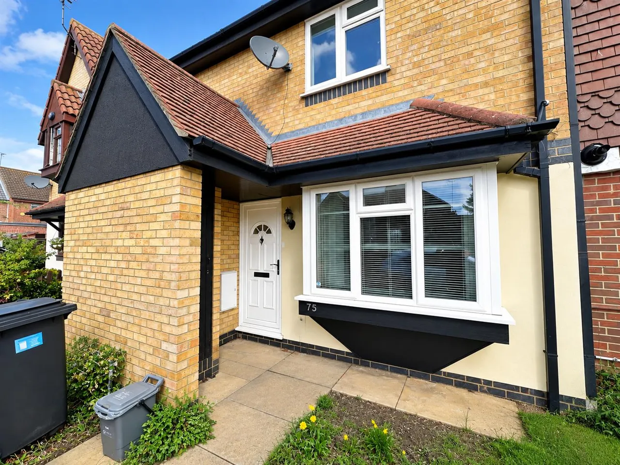 2 bed house for sale, Cooper Way, Slough