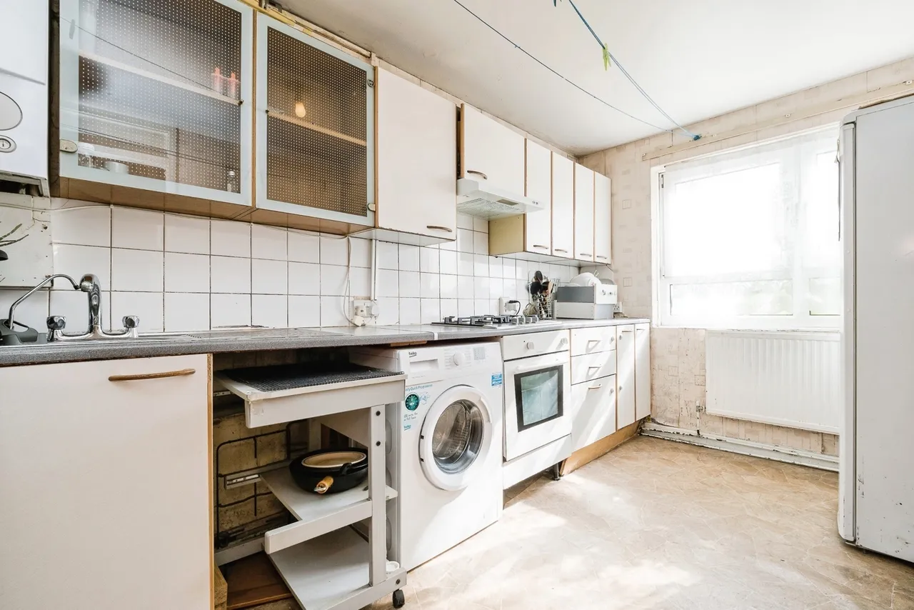 Moore Walk, London, E7, photo 11